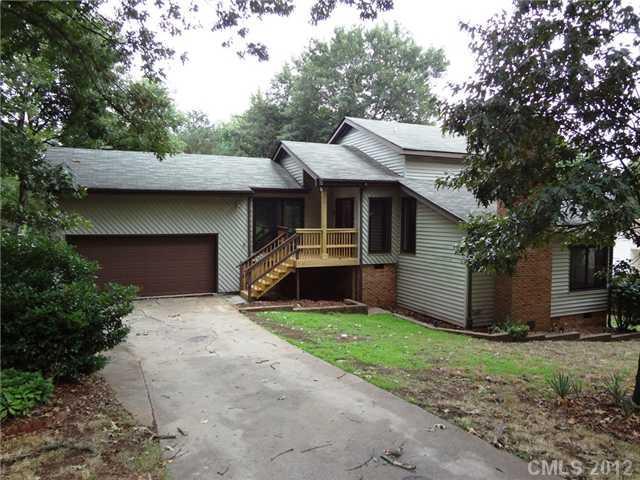 7801 Robin Crest Rd., Charlotte, NC 28226