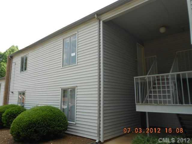 2020 Stoney Point Ln. #65, Charlotte, NC 28210