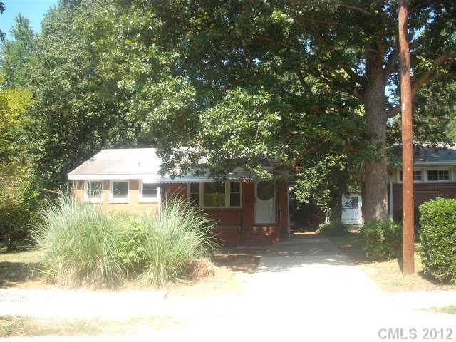 2017 Erie St., Charlotte, NC 28216