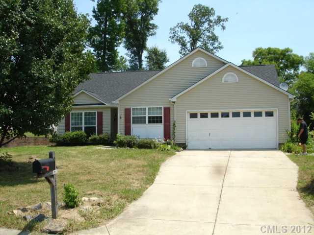 12516 Shelly Pines Dr., Charlotte, NC 28262