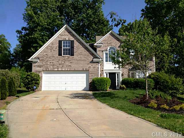 10154 Fieldstone Ct., Charlotte, NC 28269