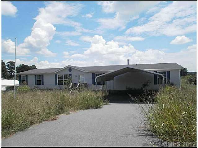 2255 Arrowwood Dr., Hickory, NC 28601