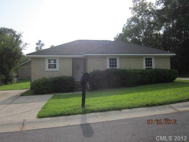 1010 Kiker Cir., Charlotte, NC 28214