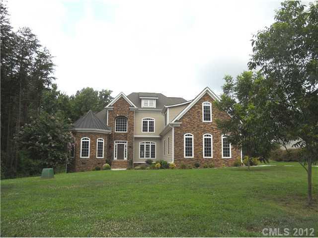 134 Poinsettia Ln., Mooresville, NC 28117