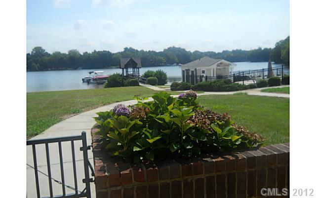 930 Jetton St. #19, Davidson, NC 28036