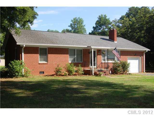 2427 Mt Holly Huntersville Rd., Charlotte, NC 28214