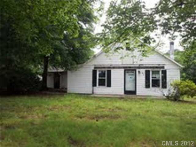 93 SE 2nd Ave., Taylorsville, NC 28681