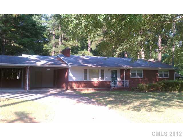 2022 Linwood Rd., Gastonia, NC 28052