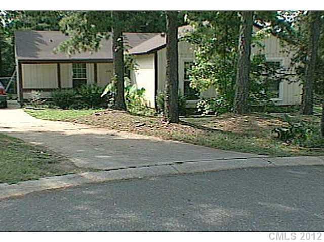 9036 Trailhead Ct., Charlotte, NC 28227