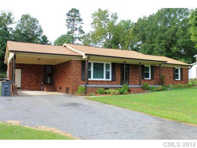 217 Briarcliff Dr., Kannapolis, NC 28081