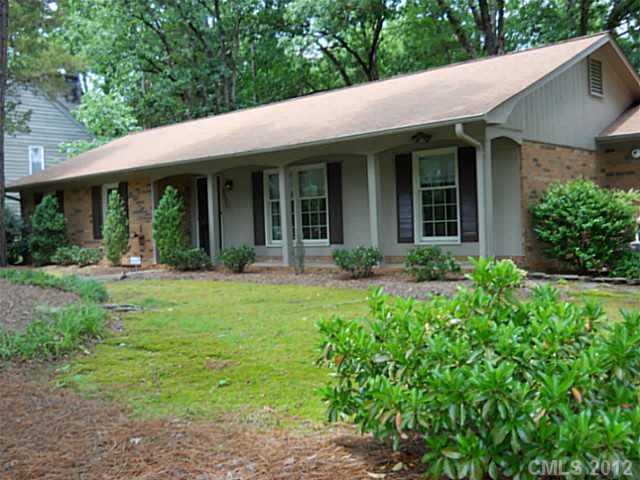 6627 Woodmont Pl., Charlotte, NC 28211