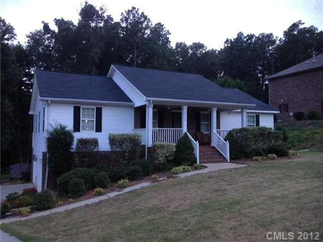 6634 Forest Creek Dr., Denver, NC 28037