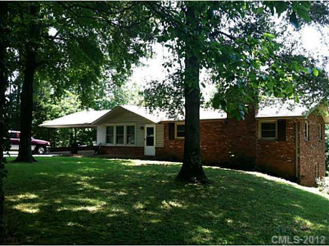 115 Hughes Blvd., Hickory, NC 28601