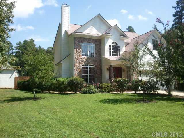 1222 Breezewood Dr., Charlotte, NC 28262