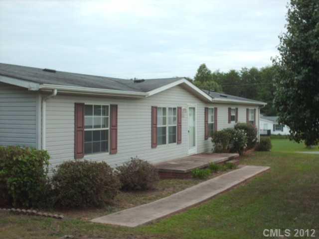 104 Cripple Creek Ln., Statesville, NC 28677