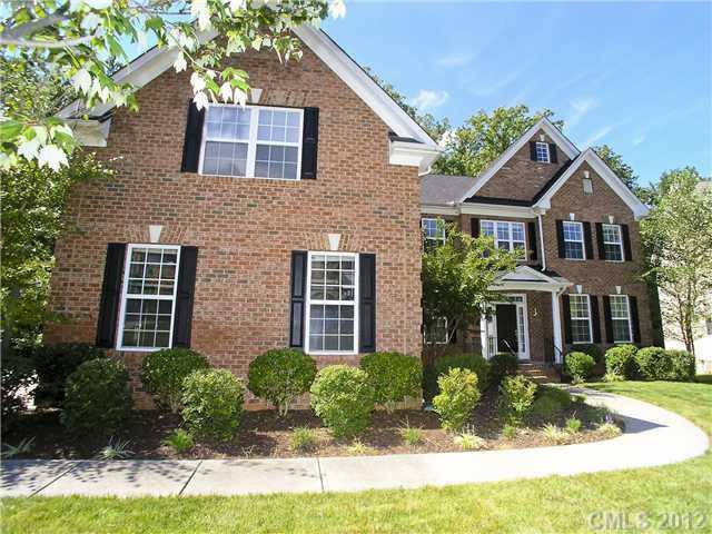 10116 Treetop Ln., Cornelius, NC 28031