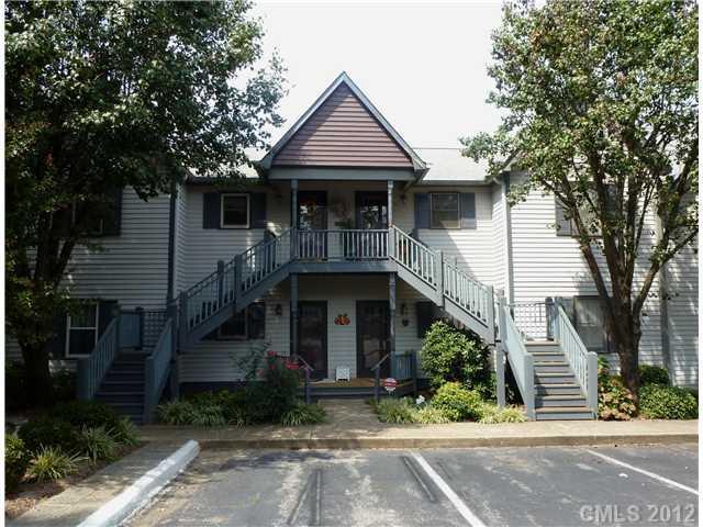 229 Ramsey Oaks Ct., Statesville, NC 28677