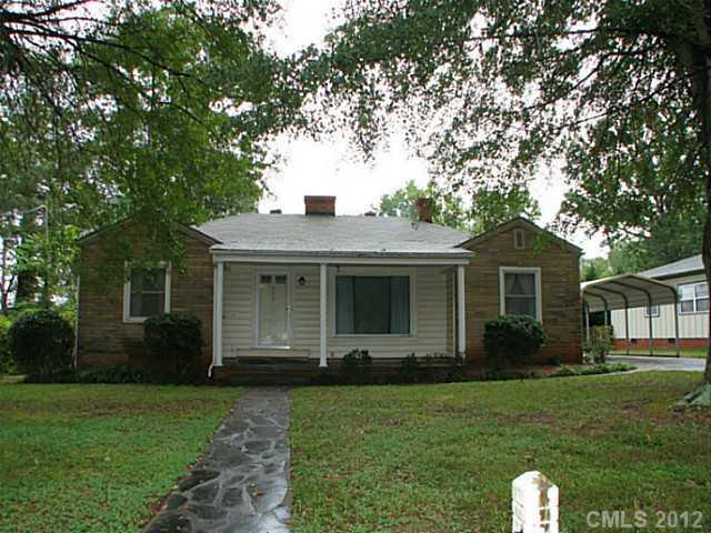 725 Carolyn Dr., Concord, NC 28025