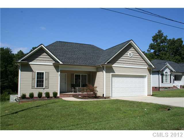 24 NW Lakewood Ct., Concord, NC 28027