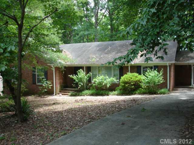 11810 Lansbury Ct., Charlotte, NC 28226