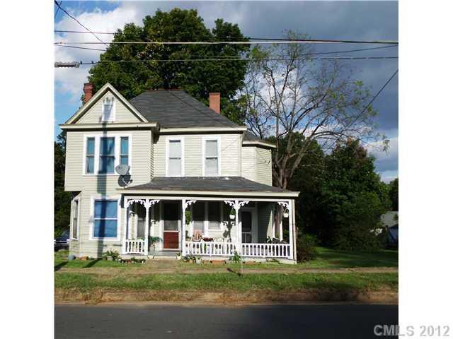 415 Race St., Statesville, NC 28677