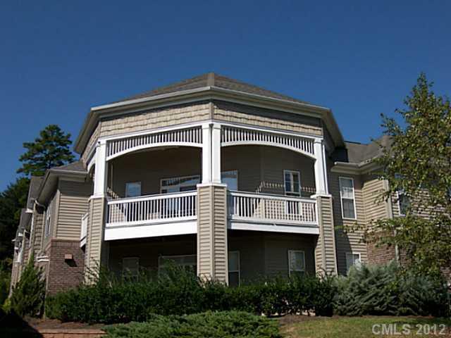 8925 Rosalyn Glen Dr. #106, Cornelius, NC 28031