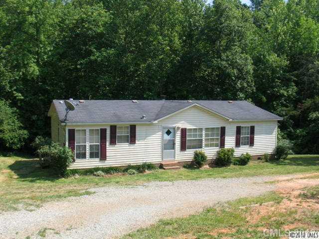 797 Monterey Dr., Iron Station, NC 28080