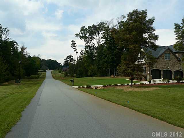 7057 Cobblefield Ln., Denver, NC 28037