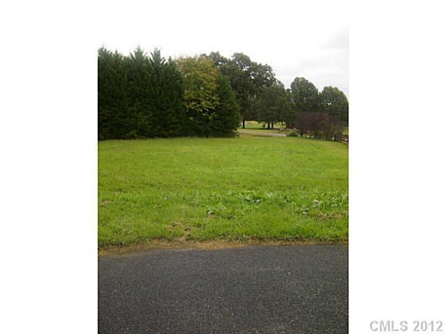 122 Hunter Ct., Oakboro, NC 28129