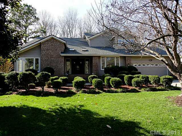 1009 Laurel Park Ln., Charlotte, NC 28270