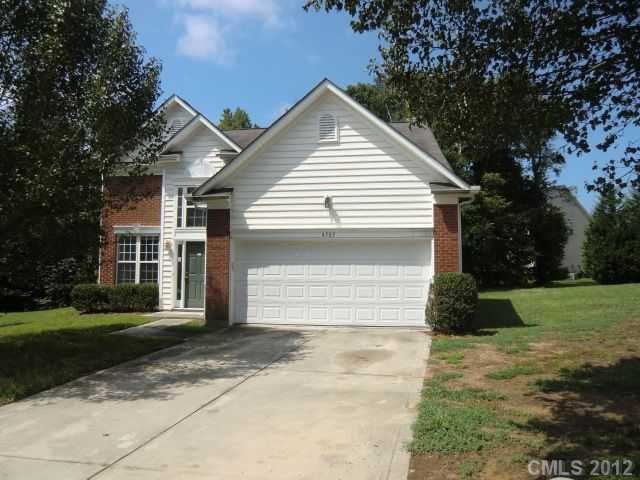 4505 Keeneland Ln., Charlotte, NC 28216
