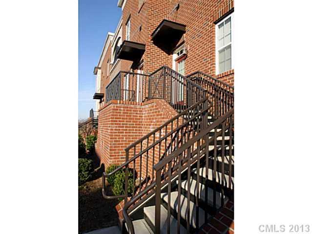 227 Harbour Place Dr., Davidson, NC 28036