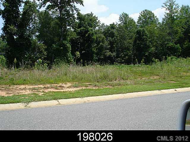 1227 Laurel Woods Dr., Gastonia, NC 28052