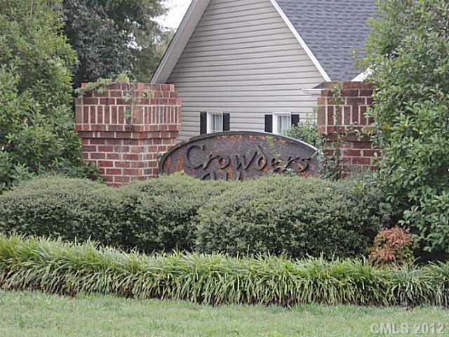 1267 Laurel Woods Dr., Gastonia, NC 28052