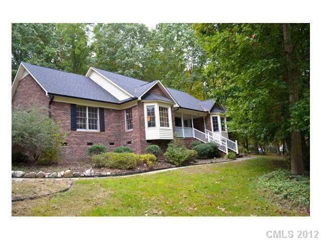 5467 Ashbury Ln., Davidson, NC 28036