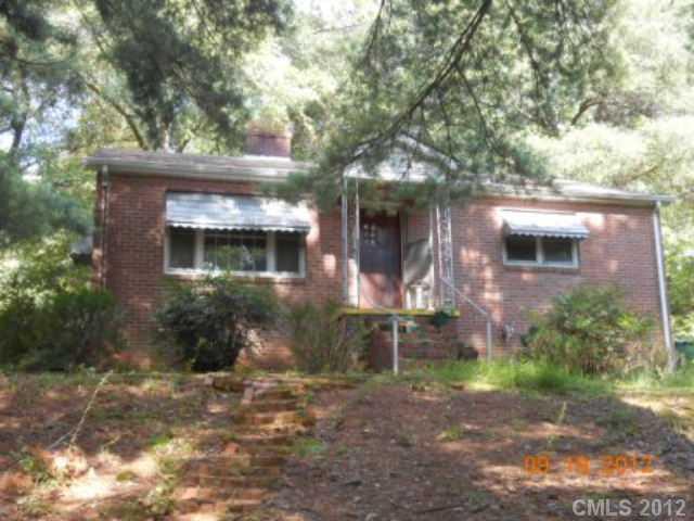 414 Tuckaseegee Rd., Mount Holly, NC 28120