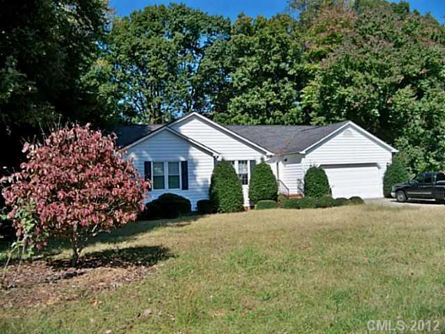 117 Blaythorne Ln., Statesville, NC 28625