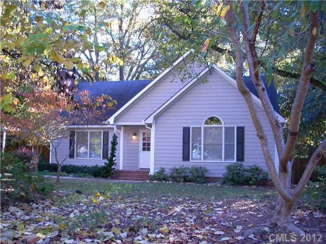 327 Rehobeth Rd., Waxhaw, NC 28173