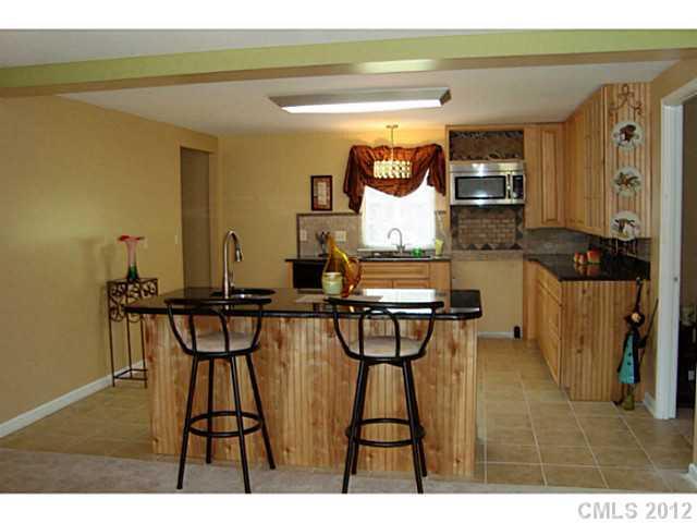 536 W Iredell Ave., Mooresville, NC 28115