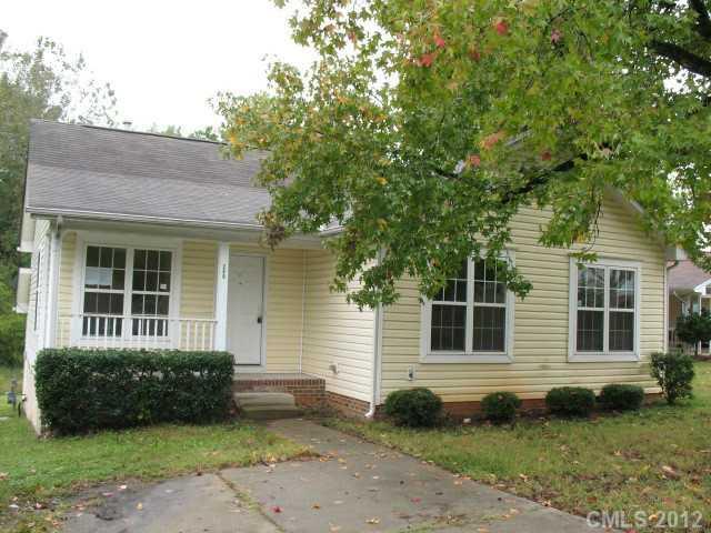 200 Hampton Church Rd., Charlotte, NC 28262