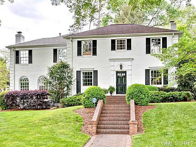 2930 Hampton Ave., Charlotte, NC 28207