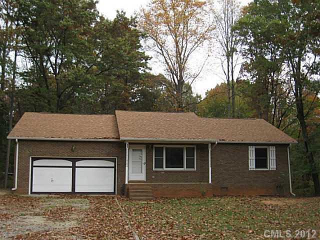 115 Blueberry Ln., Statesville, NC 28677