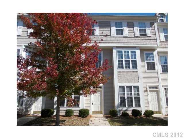 8019 Kings Creek Dr. #TH105, Charlotte, NC 28273