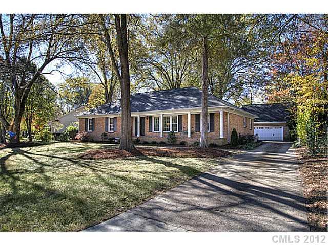 1401 Redcoat Dr., Charlotte, NC 28211