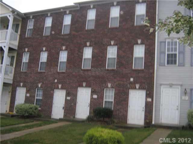 110 Steam Engine Dr. #204, Mooresville, NC 28115