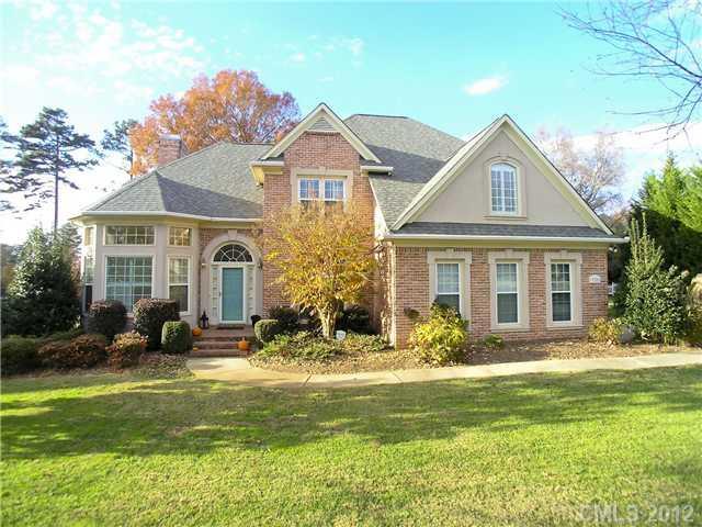 17208 Royal Court Dr., Davidson, NC 28036