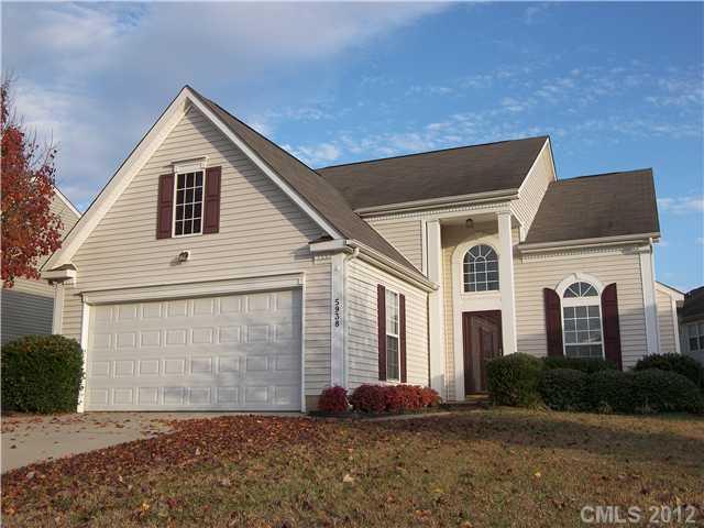 5938 Laurenfield Dr., Charlotte, NC 28269