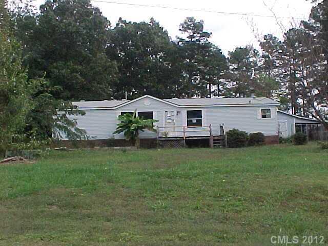 3327 Roundcliff Dr., Concord, NC 28025