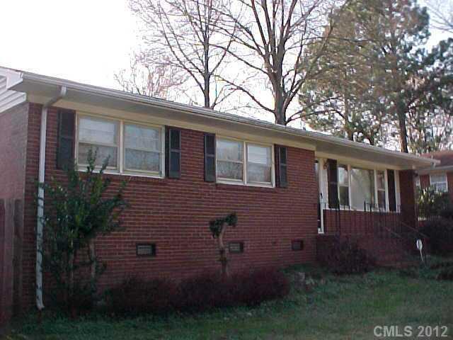 4126 Foxford Pl., Charlotte, NC 28215