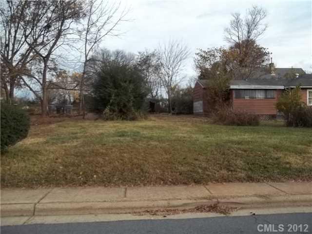 339 Cemetery St., Charlotte, NC 28216